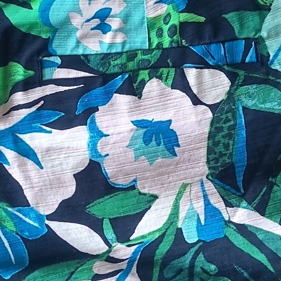 LOFT Riviera Navy Blue Floral Tropical Print Tailored Cotton Blend Summer Shorts - Picture 7 of 15